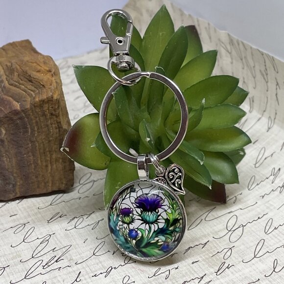 Scottish Thistle Keychain Key Claddagh Heart Gift Box Necklace Irish Christmas - Picture 6 of 13